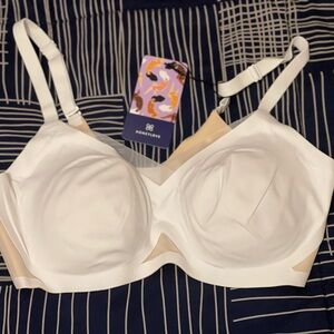 NWT HoneyLove Liftwear Crossover Bra Astral